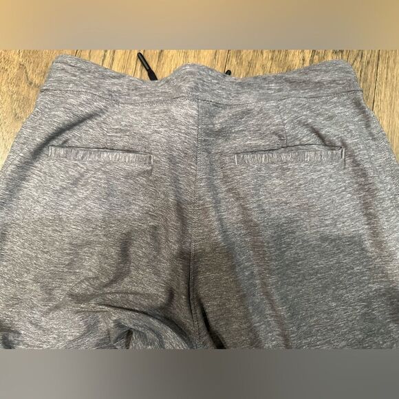 Jet Crop Joggers Heathered Slate *Luon - Picture 3 of 9